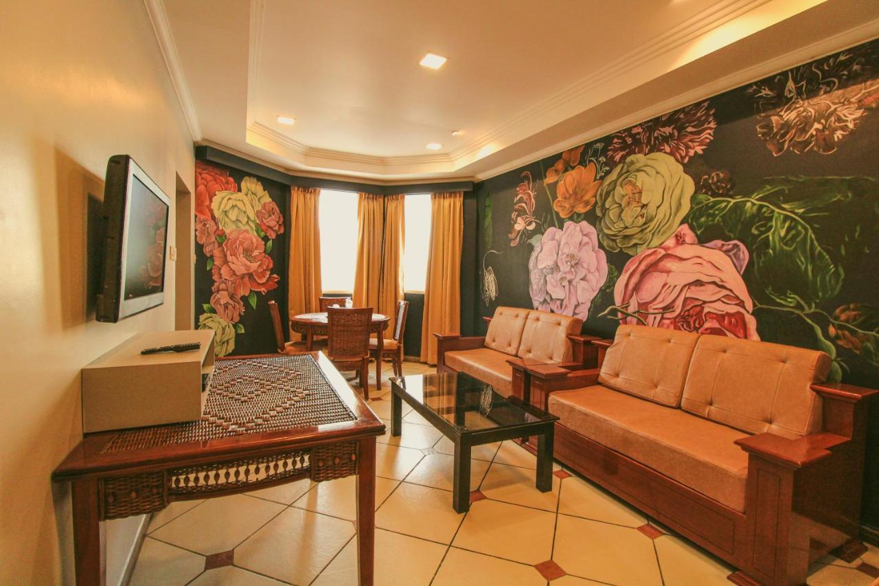 Emarald Hotels & Resorts Chennai